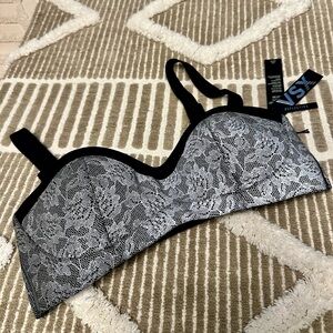 Victoria’s Secret Glow Reflective Lace Balconette Sports Bra